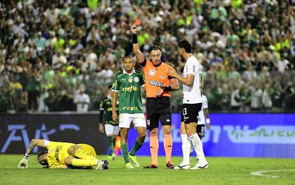Cássio foi expulso diante do Palmeiras (Imagem:Marcos Ribolli)