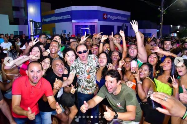 Carnaval de Floriano inicia com pé direito ao som de Parangolé e Tony Salles(Imagem:Reprodução/Instagram)