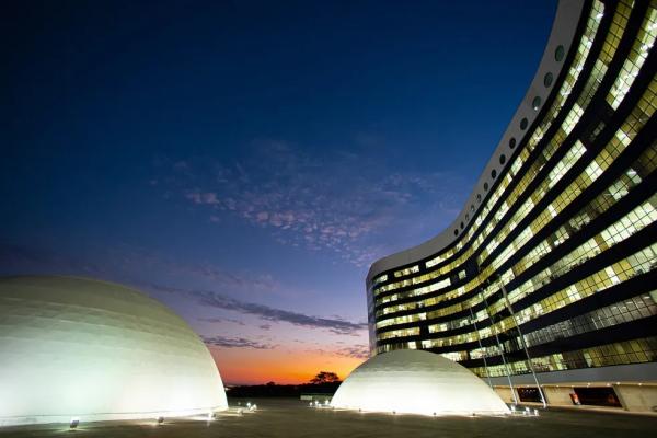Prédio do Tribunal Superior Eleitoral é visto durante o entardecer em Brasília, nesta terça-feira (16).(Imagem:Antonio Augusto/Secom/TSE)