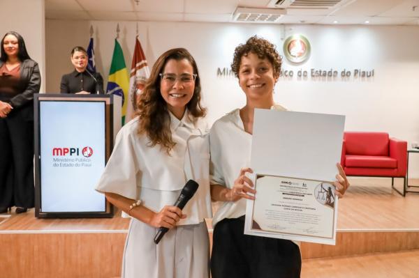 O reconhecimento foi concedido ao trabalho 