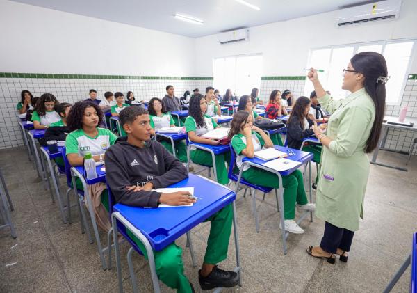 Nesta convoca&ccedil;&atilde;o, est&atilde;o sendo chamados 60 profissionais, com o objetivo de refor&ccedil;ar o quadro de professores, abrangendo diferentes &aacute;reas de atua&ccedil;&atilde;o.(Imagem:Ascom Seduc)