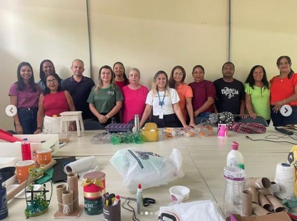 Curso de Educação Ambiental promove aula prática sobre reaproveitamento de resíduos sólidos.(Imagem:Reprodução/Instagram)