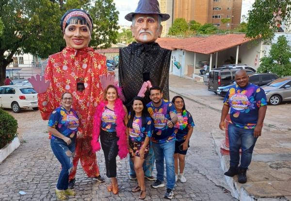 Idosos do Bloquinho do Programa 60+ celebram o carnaval com alegria e mistura de ritmos(Imagem:Ascom Sasc)