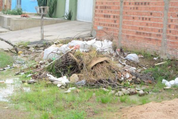 Descarte de lixo e entulhos em locais inadequados gerarão penalidades em Floriano(Imagem:SECOM)