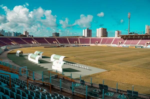  Estádio Batistão, em Aracaju.(Imagem:Coritiba )