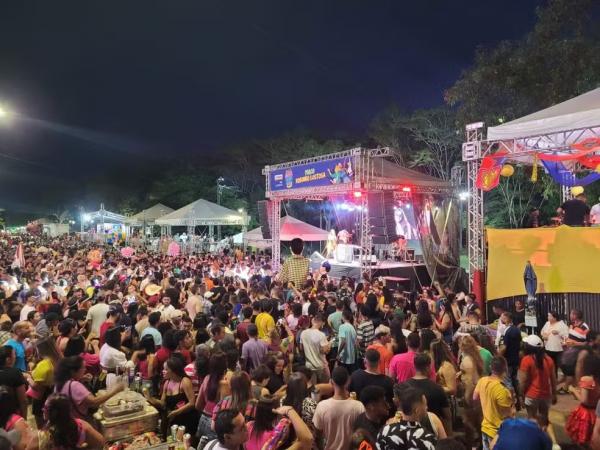 Corso de Teresina 2024 tem desfile de 10 caminhões, três palcos e show de ex-vocalista da banda Eva.(Imagem:Portal g1 PI)