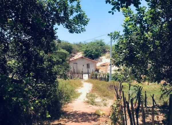 Adolescente de 17 anos é encontrada em casa invadida por criminosos no litoral do Piauí.(Imagem:Polícia Militar)