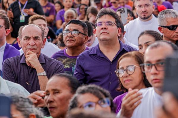 Ap&oacute;s a celebra&ccedil;&atilde;o religiosa na primeira capital do Piau&iacute;, Rafael Fonteles ser&aacute; homenageado com o T&iacute;tulo de Cidadania Florianense.(Imagem:Gabriel Paulino)