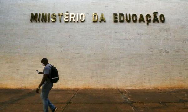 Programas aumentam chances de ingresso no ensino superior.(Imagem:Marcelo Camargo/Agência Brasil)