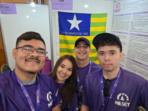 Equipe composta por estudantes do Ceti Patronato Nossa Senhora de Lourdes, em Campo Maior, se prepara para apresentar projeto em setembro na Argentina.(Imagem:Ascom Seduc)
