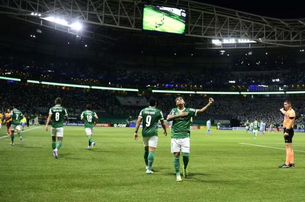 Facundo Torres comemora gol do Palmeiras.(Imagem:Marcos Ribolli)