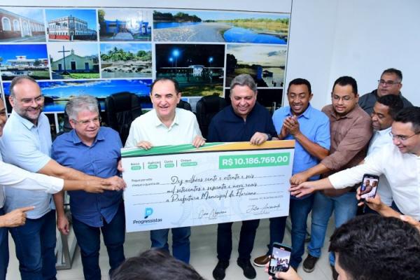 Floriano recebe mais de R$ 10 milhões em investimentos para a saúde pública(Imagem:Secom)
