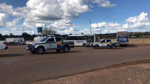 Ônibus clandestinos são apreendidos no Sul do Piauí.(Imagem:Divulgação/ANTT)