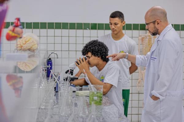 Governador detalha a&ccedil;&otilde;es para ampliar acesso &agrave; educa&ccedil;&atilde;o e levar ensino superior a 28 microrregi&otilde;es do Piau&iacute;(Imagem:Gabriel Paulino)