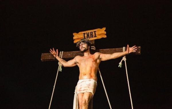 Primeiro dia da Paixão de Cristo em Floriano atrai uma multidão(Imagem:Reprodução/Instagram)