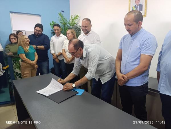 Prefeitura de Floriano lança editais de concurso público com mais de 250 vagas imediatas.(Imagem:FlorianoNews)