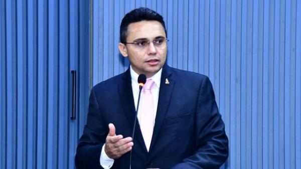 Vereador James Rodrigues propõe lei que institui o estatuto da micro e pequena empresa de Floriano.(Imagem:CMF)