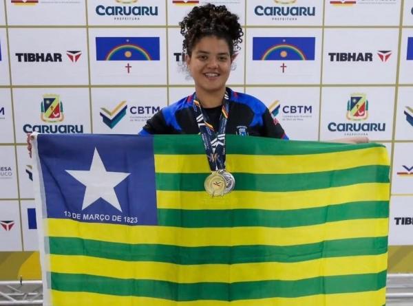 Maria Grazzyelle &eacute; atualmente a n&uacute;mero 1 do ranking brasileiro na categoria sub-19.(Imagem:Ascom Secepi)