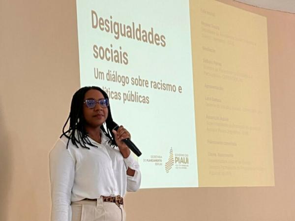 Lara Danuta, gerente de Estudos Sociais da Cepro.(Imagem:Divulgação)