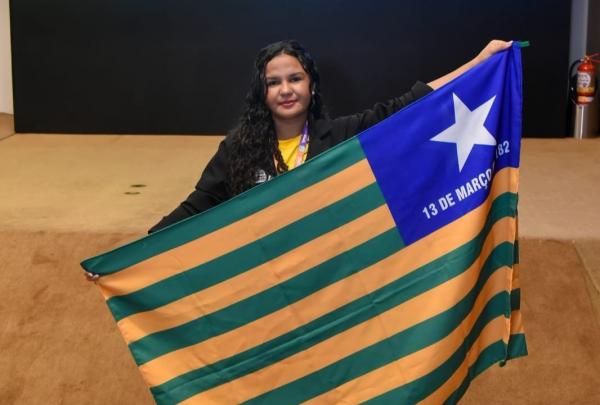 Ana Vitória fez parte da delegação piauiense na etapa nacional do programa, realizada em Brasília.(Imagem:Divulgação OEI)