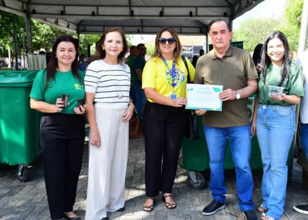 Floriano realiza mobilização em prol do meio ambiente na Praça Dr. Sebastião Martins.(Imagem:Secom)