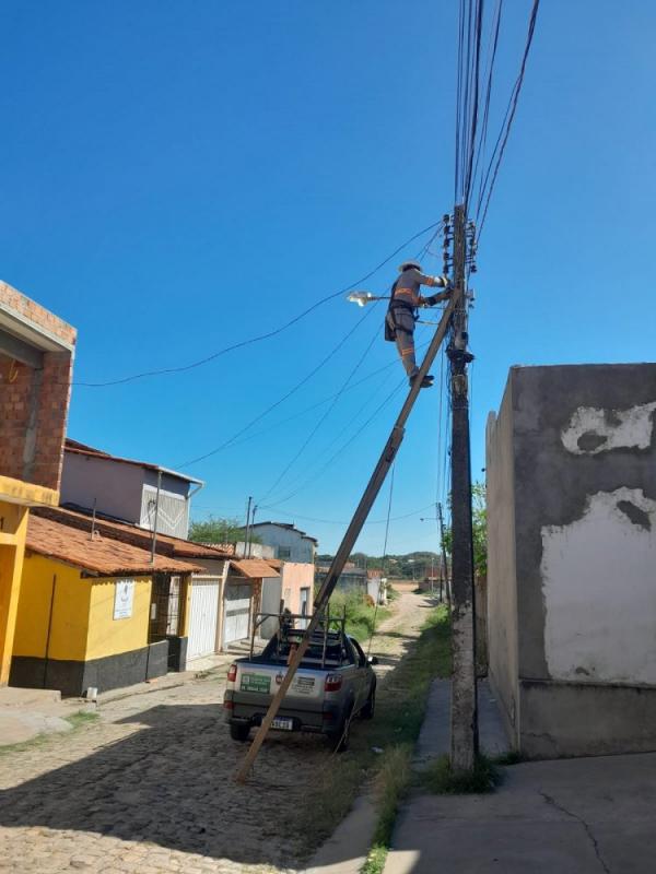 Infraestrutura de Floriano realiza mais de 800 atendimentos em iluminação pública no mês de maio(Imagem:Secom)
