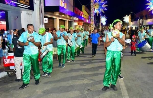 Floriano: desfile das escolas de samba leva milhares de foliões à avenida(Imagem:Reprodução/PMF)