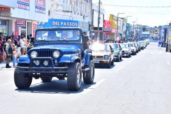 Desfile Cívico marca as comemorações pela Independência do Brasil em Floriano.(Imagem:Secom)