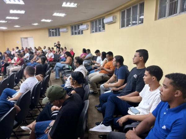  Prefeitura de Floriano realiza audi&ecirc;ncia p&uacute;blica para discutir elabora&ccedil;&atilde;o da LDO 2027.(Imagem:Secom)