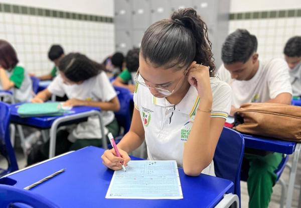A OBMEP tem por objetivo estimular e incentivar o estudo da matemática no país, fomentando o talento de jovens estudantes.(Imagem:Divulgação)