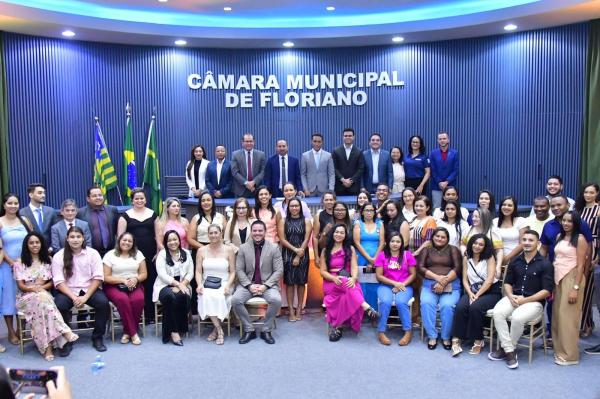 Poder Legislativo de Floriano homenageia a Enfermagem em sessão Solene.(Imagem:CMF)