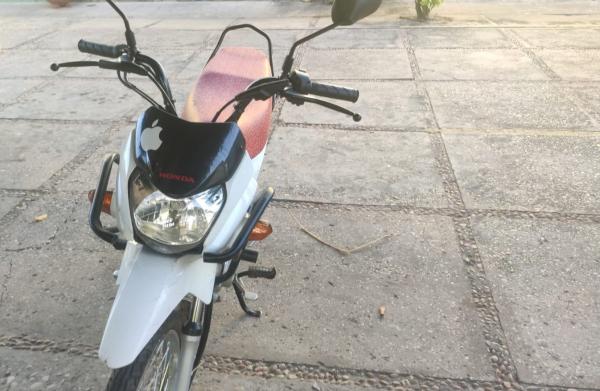 Vítima de roubo de moto recebe apoio da Polícia Militar e recupera bens roubados em Floriano.(Imagem:Divulgação/PM)