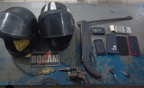 Polícia Militar de Floriano apreende armas e detém indivíduos em flagrante por posse ilegal.(Imagem:Reprodução/Instagram)
