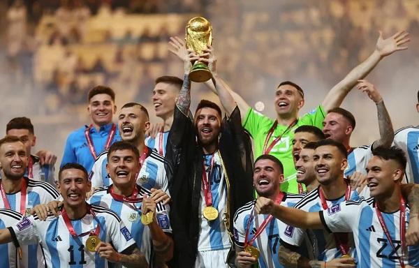 Com seleção liderada por Messi, Argentina aumentou liderança de seleção com mais títulos oficiais.(Imagem:Reuters)