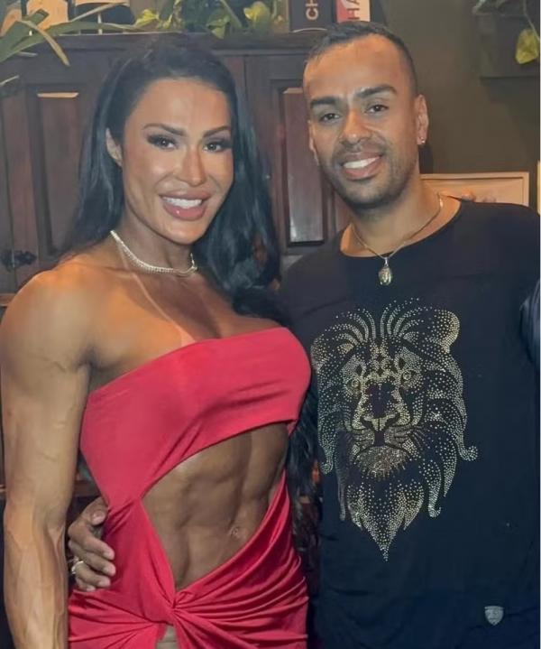 Gracyanne Barbosa com Juliano Silva Carvalho.(Imagem:Instagram)