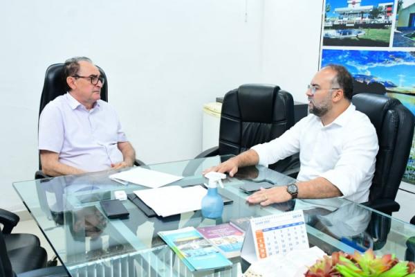 Prefeito Antônio Reis e vice-prefeito Joab Curvina.(Imagem:Secom)