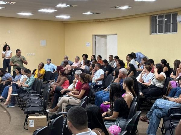  Prefeitura de Floriano realiza audi&ecirc;ncia p&uacute;blica para discutir elabora&ccedil;&atilde;o da LDO 2027.(Imagem:Secom)