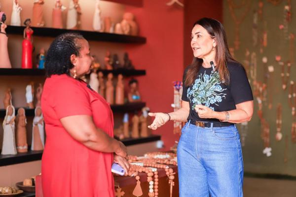 Margarete Coelho visita Polo Cerâmico do Poty Velho em Teresina ao lado de autoridades e representantes do Sebrae.(Imagem:Divulgação)