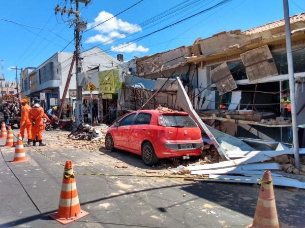 Fachadas de lojas desabam no centro de Floriano(Imagem:FlorianoNews)