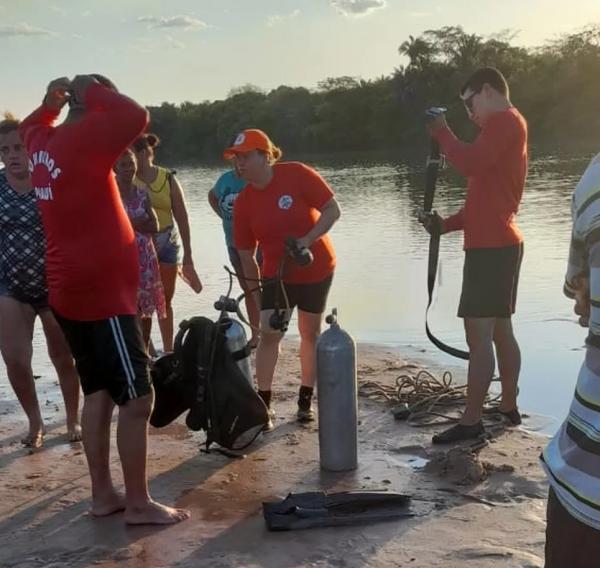 Equipe do Corpo de Bombeiros foi acionada para tentar encontrar os adolescentes no Rio Parnaíba, no Piauí.(Imagem:Divulgação)
