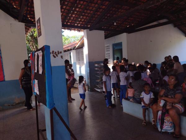 CEI Neuza Matos realiza caminhada educativa contra o Aedes Aegypti em Floriano.(Imagem:FlorianoNews)