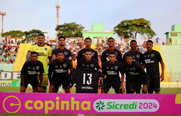 Jogadores do Botafogo na Copinha.(Imagem:Henrique Lima/BFR)