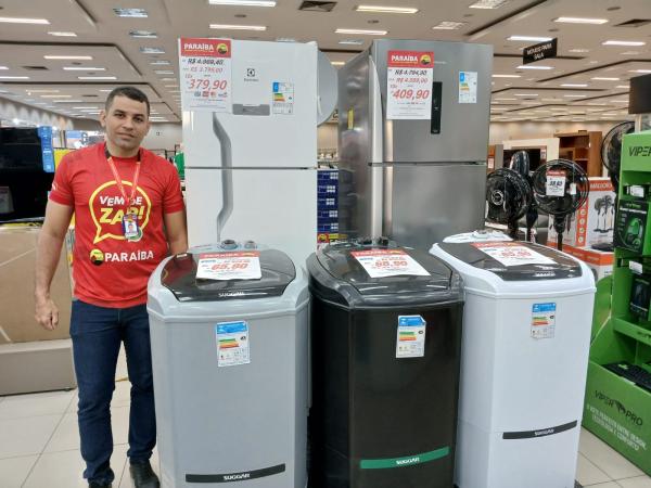 Biserra, chefe do setor de móveis e eletrodomésticos do Armazém Paraíba de Floriano.(Imagem:FlorianoNews)