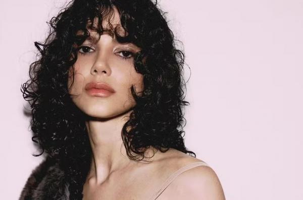 Manu Gavassi(Imagem:Glamour @ivanerick)