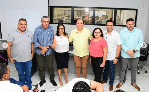 CMF acompanha assinatura da ordem de serviço para construção do Espaço Comunitário da Vila Leão(Imagem:Reprodução/Instagram)