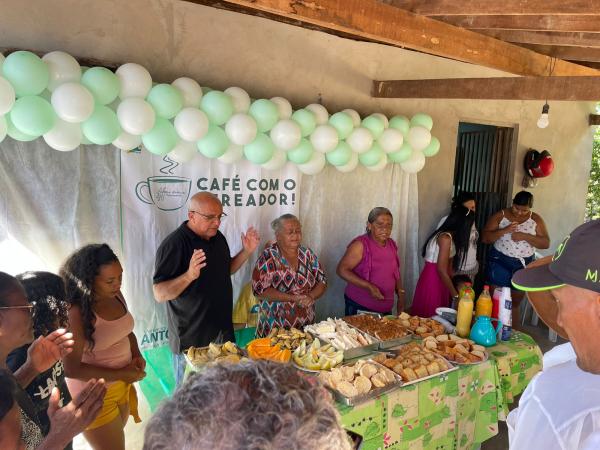 Vereador Antônio José compartilha café da manhã com a comunidade do Assentamento Casulo(Imagem:Reprodução)