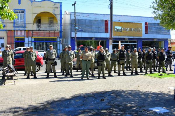 Vereadores participam oficialmente da abertura da Semana da Pátria em Floriano(Imagem:Câmara Municipal de Floriano )