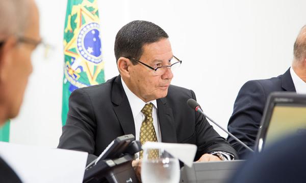 Senadores convidam Mourão e ministros para visita ao Pantanal(Imagem:Reprodução)