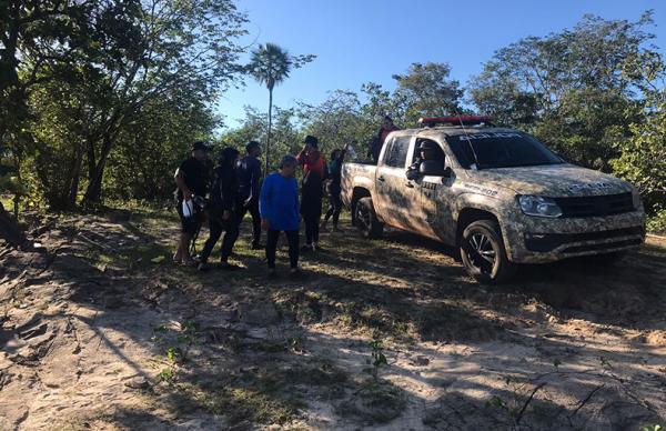 Grupo de 18 remadores se perde em rio e é localizado após 13h de busca.(Imagem:Divulgação/ PM Esperantina)
