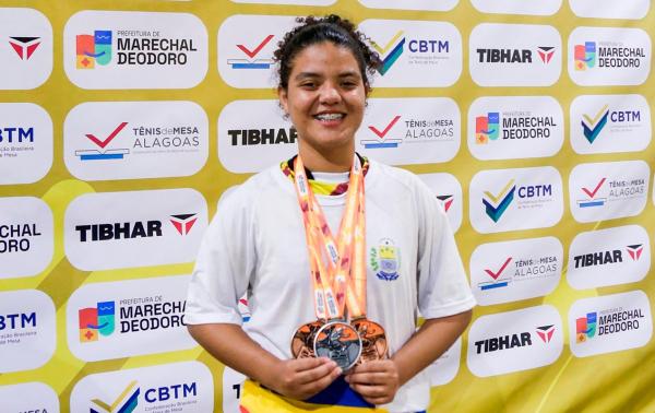 Maria Grazielly do Ceti Monsenhor José Luiz Barbosa Cortez (Premen Sul) conquistou nove medalhas em menos de dois meses.(Imagem:Ascom Seduc)